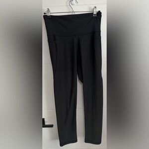 Old Navy Women’s Active Powersoft Crops-Size Large Tall